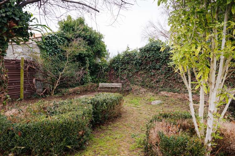 17 Saturn Crescent Milson_24