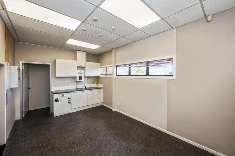 1883 Great North Road Avondale_5