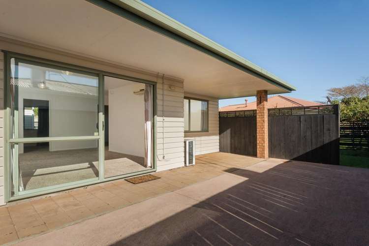 2A Polley Crescent_5