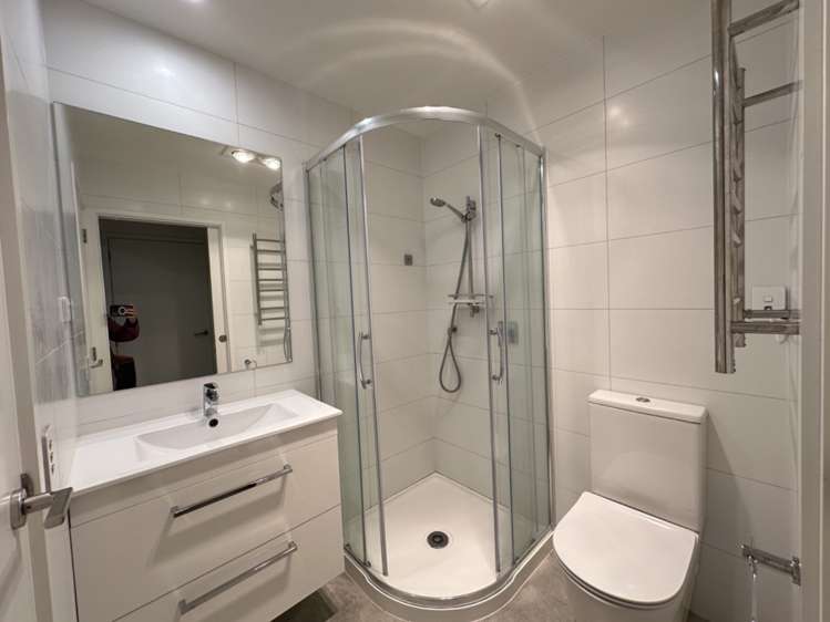 1/47A Huntington Drive 10662_12