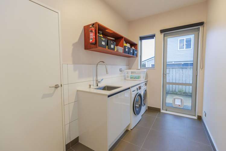 8 Didsbury Grove Churton Park_16