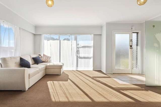 69A Hepburn Road Glendene_3