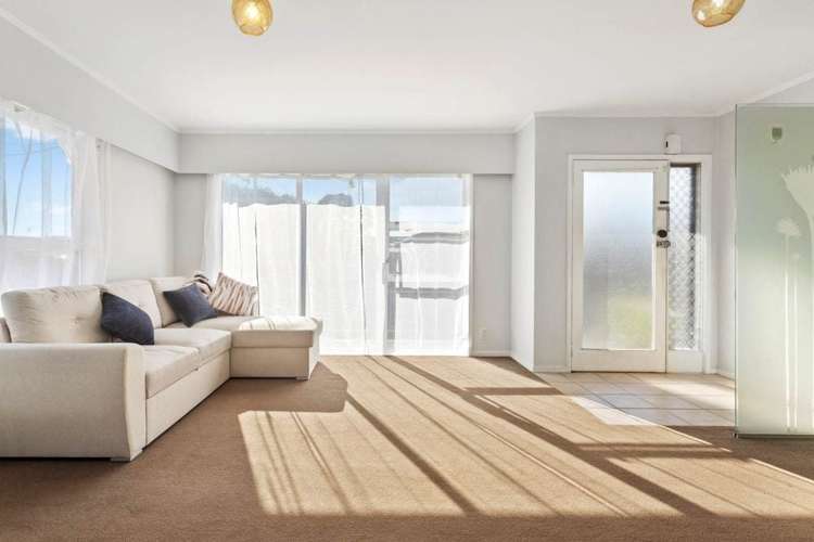 69A Hepburn Road Glendene_3