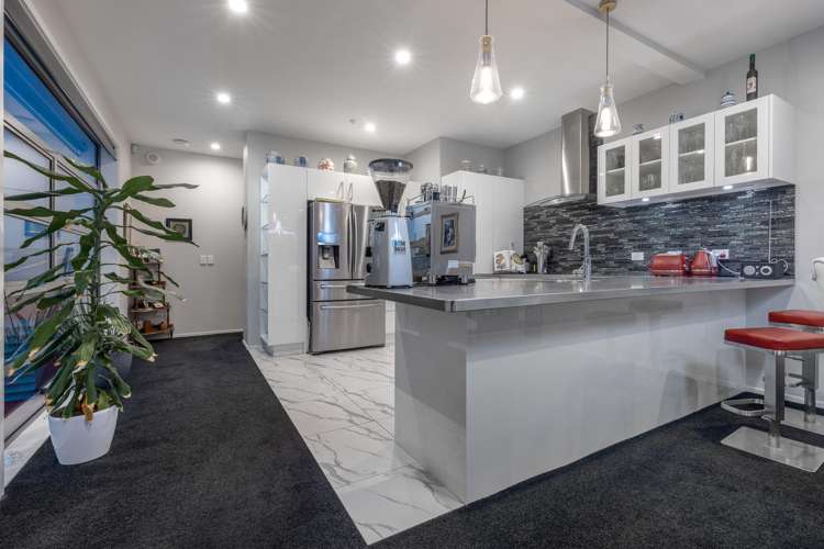 10 Queen Street West Levin_8