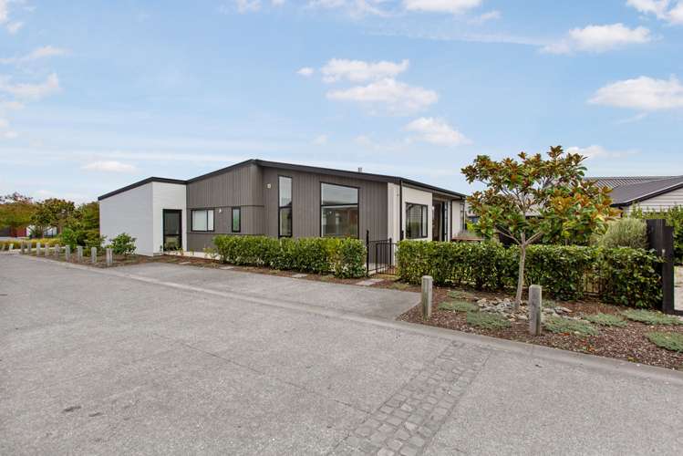 11 Parachute Crescent Papakura_15