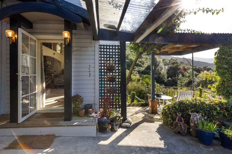 577 Queen Charlotte Drive Havelock_18