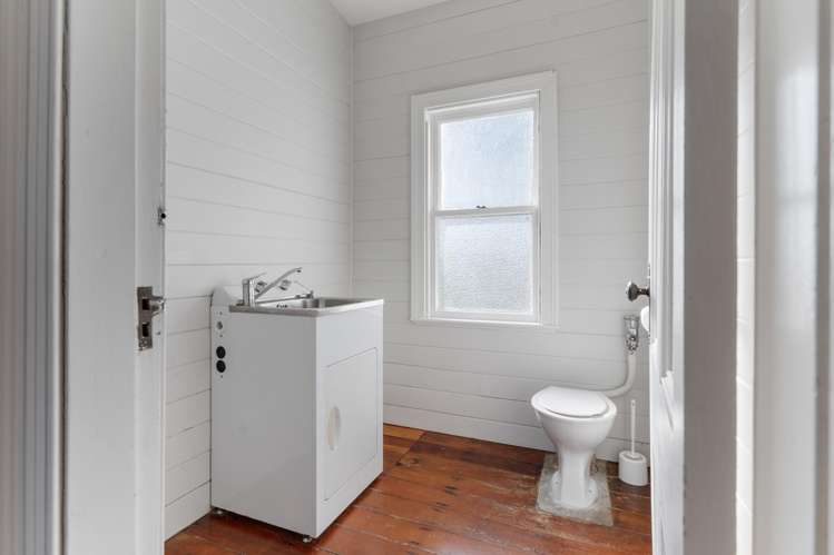 1322 Lake Ferry Road Martinborough_17
