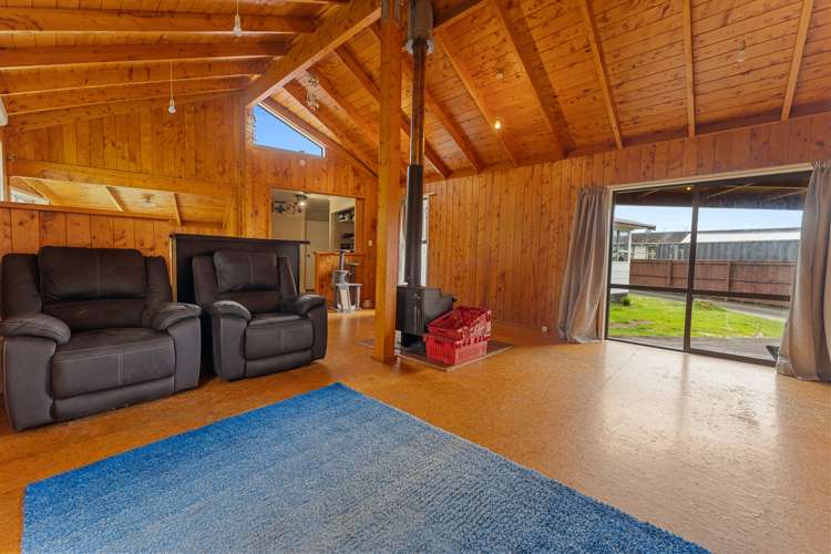 24 Montjoy Street Stratford_17