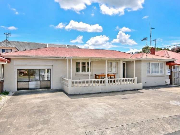 2 Snead Place Hamilton East_1