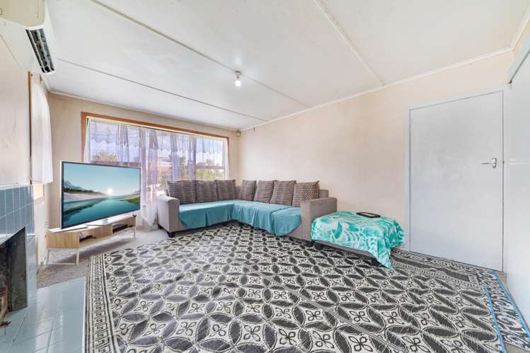 9 Michelle Place Mangere_3