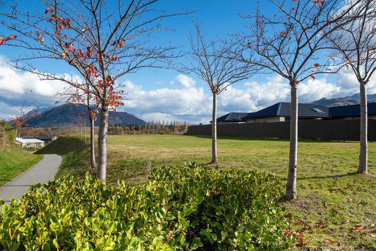 18/B Tonis Terrace Shotover Country_8