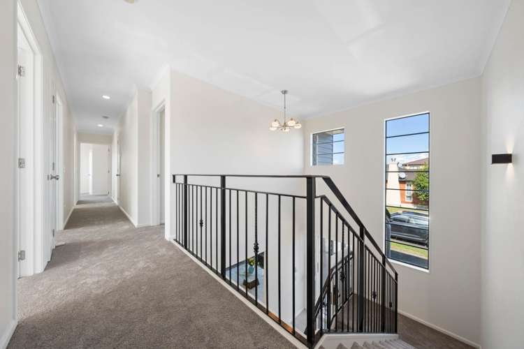 1 Pertosa Drive Flat Bush_23