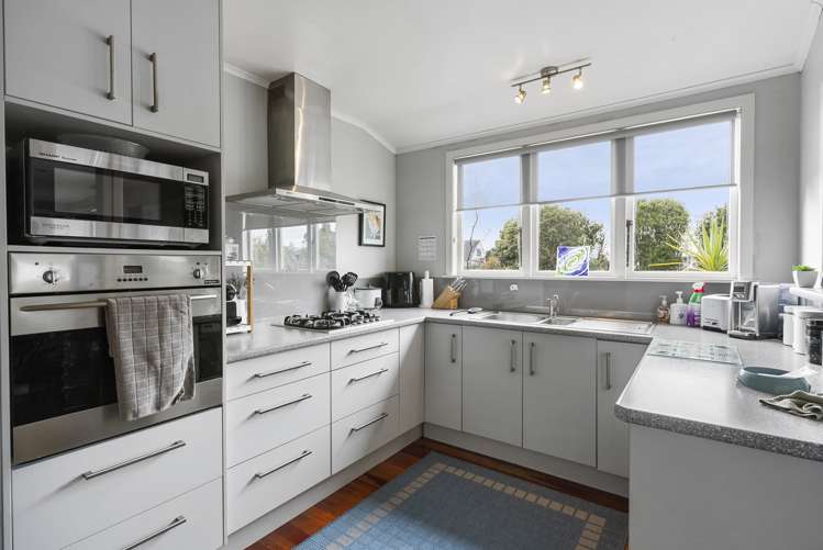 6 Alton Terrace Pakuranga Heights_6