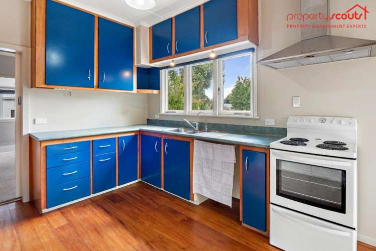 142 Boucher Avenue 11555_1