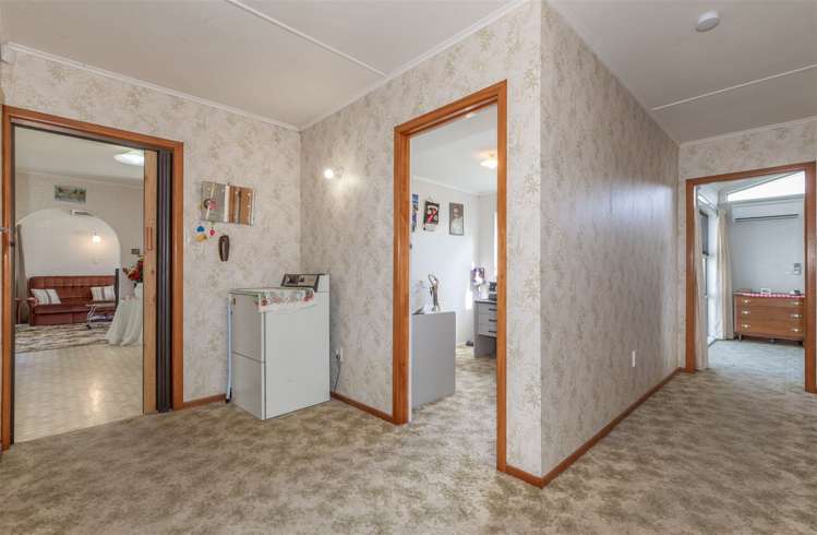 96 Russell Road Huntly_17