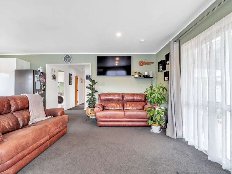 68 Homedale Street Pukehangi_6