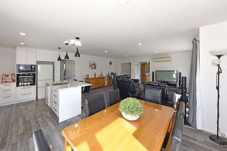 12 Sweet Waters Place Woolston_5