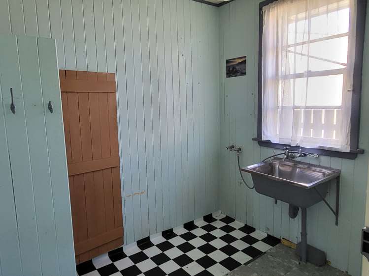 8 Geraldine Street Greymouth_9