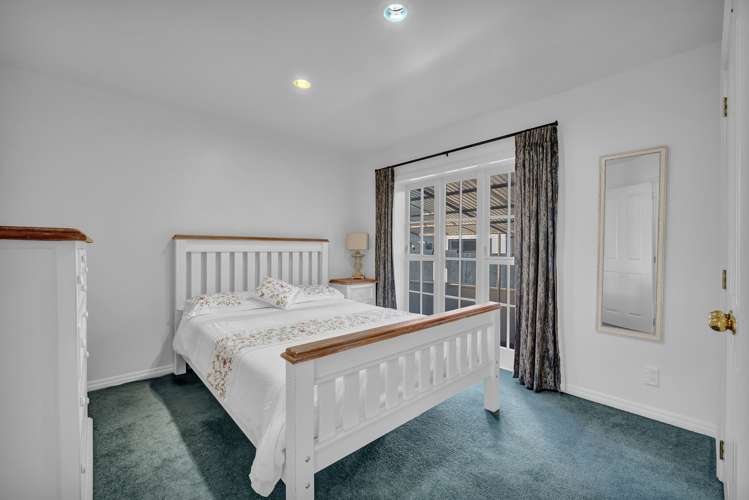 66 Yeovil Road Te Atatu Peninsula_15