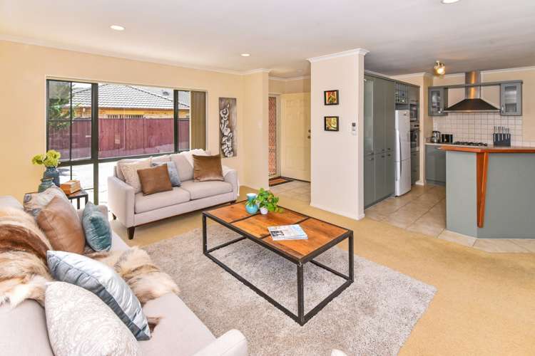 16 Greta Banks Place Wattle Downs_6