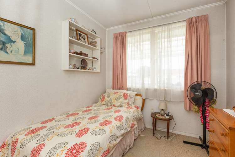 441 Dalcross Street Mayfair_6