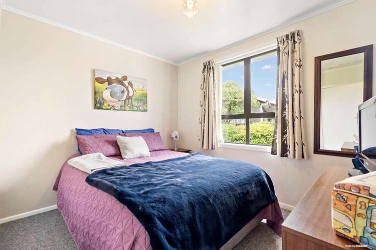 57 Longburn Road Henderson_9