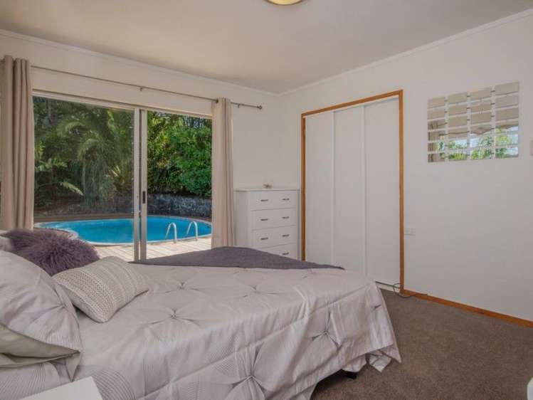 25 Puketitiro Street Glen Eden_10