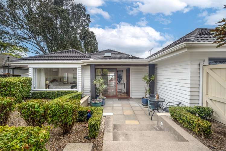 33 Bleakhouse Road Mellons Bay_0