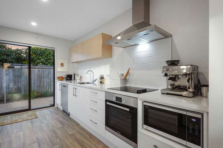 3/129 Aikmans Road Merivale_2