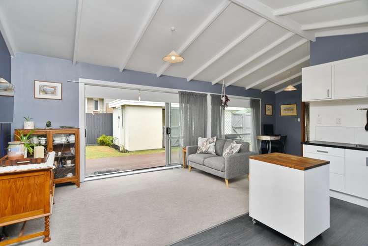 1/403 Greers Road Bishopdale_7