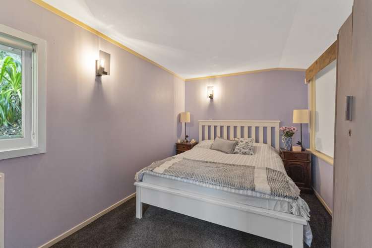 74 Mana Esplanade Paremata_11