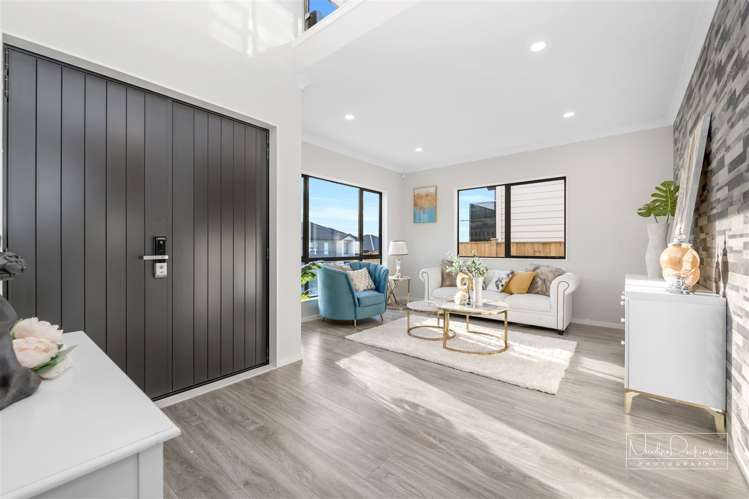 16 Aklander Rise Flat Bush_1