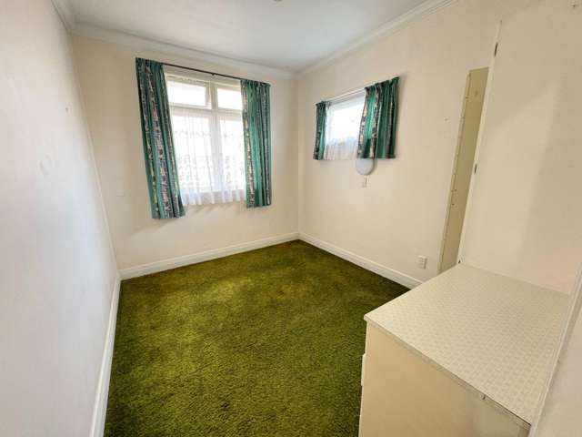 1/6 Dinniss Avenue Regent_3