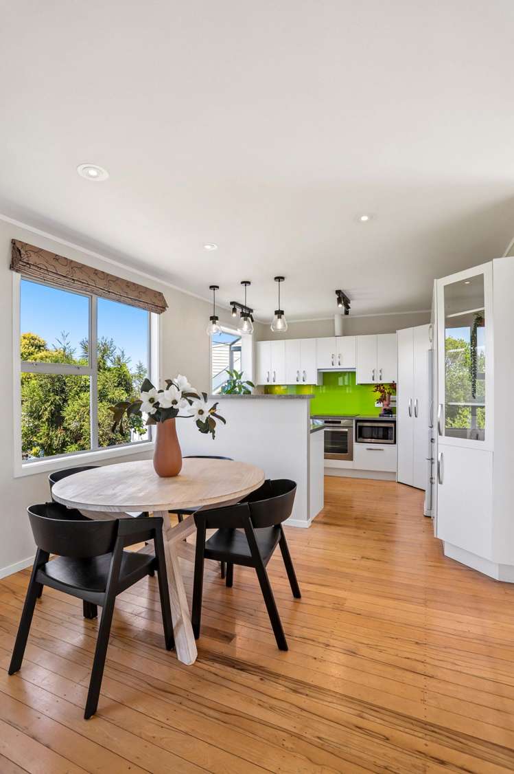 72 Golf Road New Lynn_8