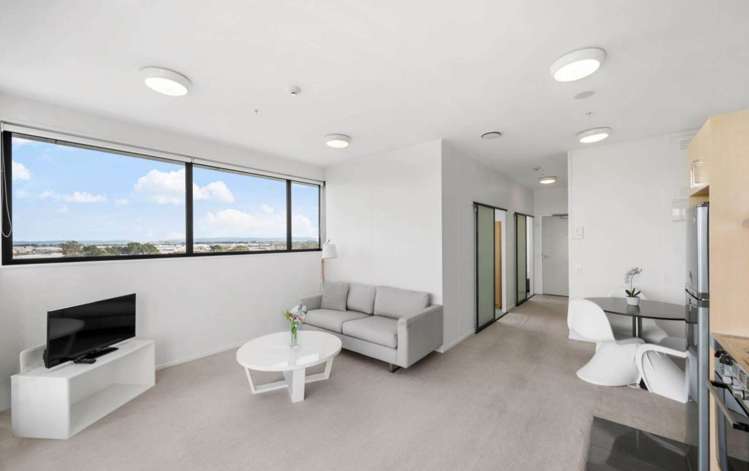 807/17 Putney Way_2