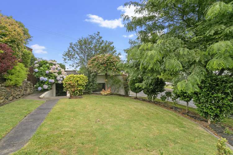 8 Sullivan Avenue Mangere Bridge_13