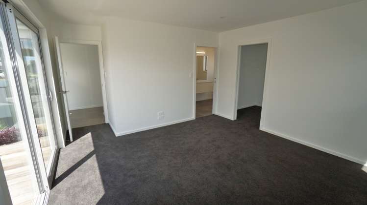 68 Stace Hopper Drive One Tree Point_11