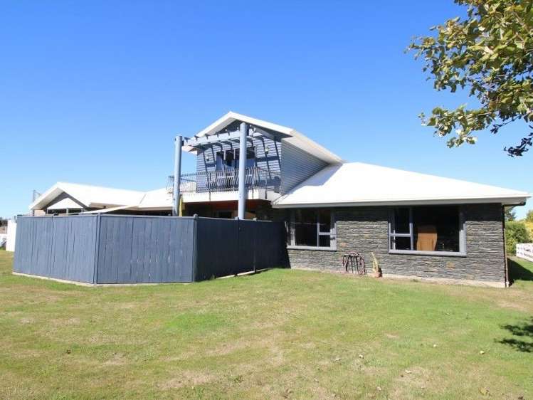 150 Racecourse Road Allenton_18