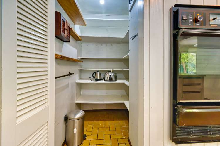 11 Deakin Place Clive_11