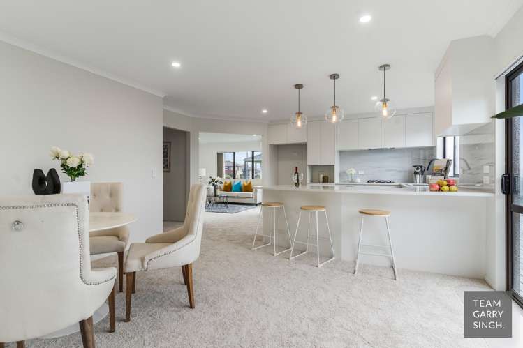 20 Hilltop Road Clover Park_7