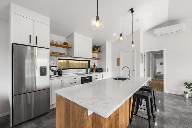 102 Omahina Street_5