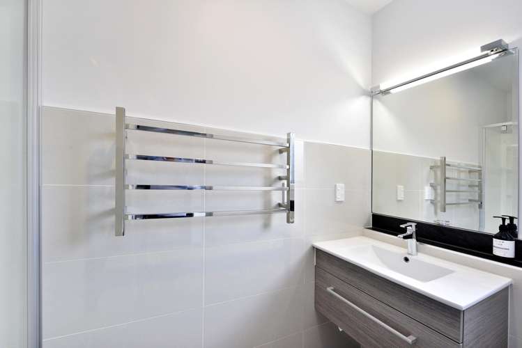 3 Newman Avenue Brightwater_16
