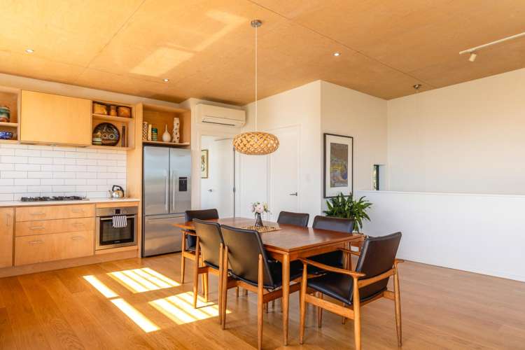 58 Victoria Road South Onetangi_7