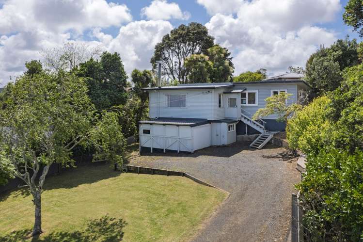 69 Lorenzen Bay Road Raglan_16