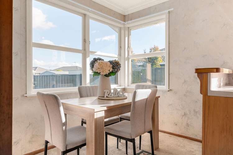 38 Forth Crescent Glenview_6