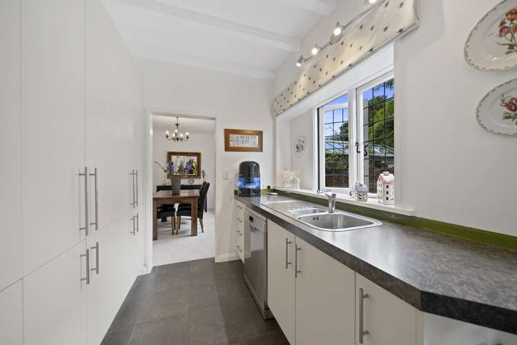 56a Barton Road Heretaunga_6