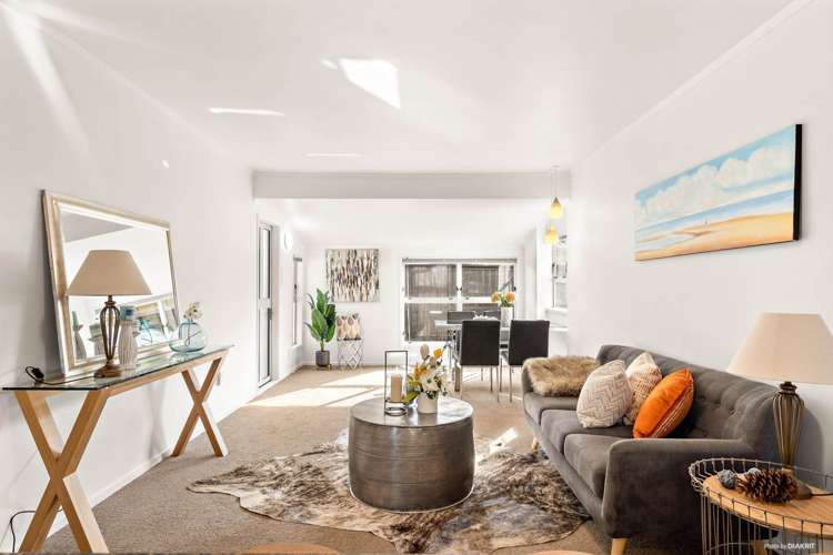 2/9 Buxton Street Point Chevalier_0