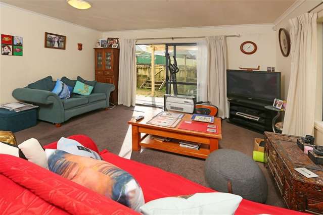 8 Lucienne Drive Ranui_2