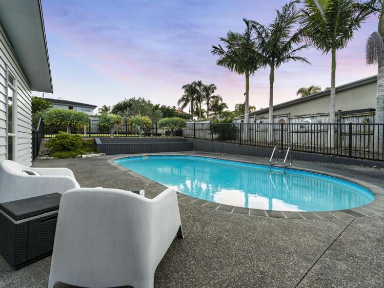 6 Intrepid Crescent Beachlands_22