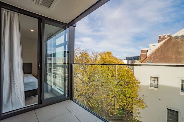 319/5-9 Madeira Lane 1672_9